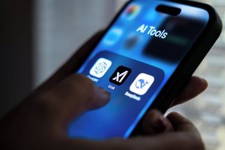 Měl pomocí AI vytvářet porno. Muskova firma xAI ho žene k soudu